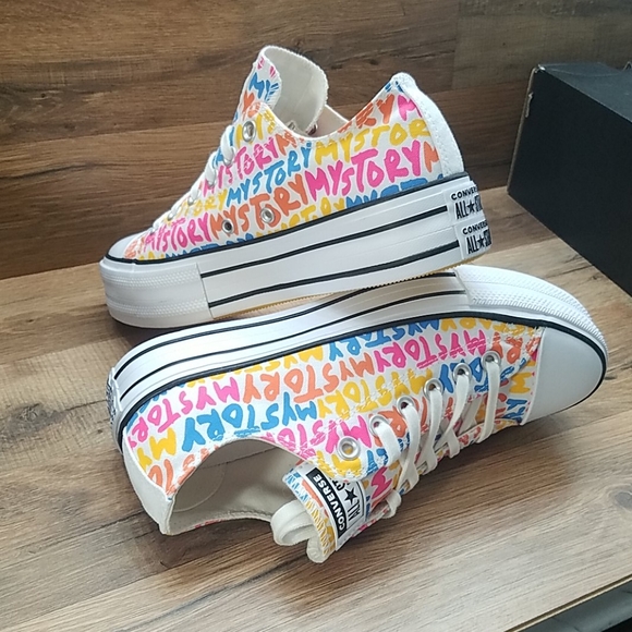 Converse BRAND New platform in the box no lid - Picture 11 of 16